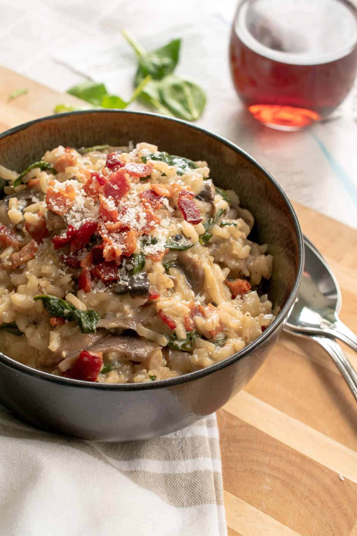 One-Pot Creamy Bacon Mushroom Risotto: Simple & Satisfying